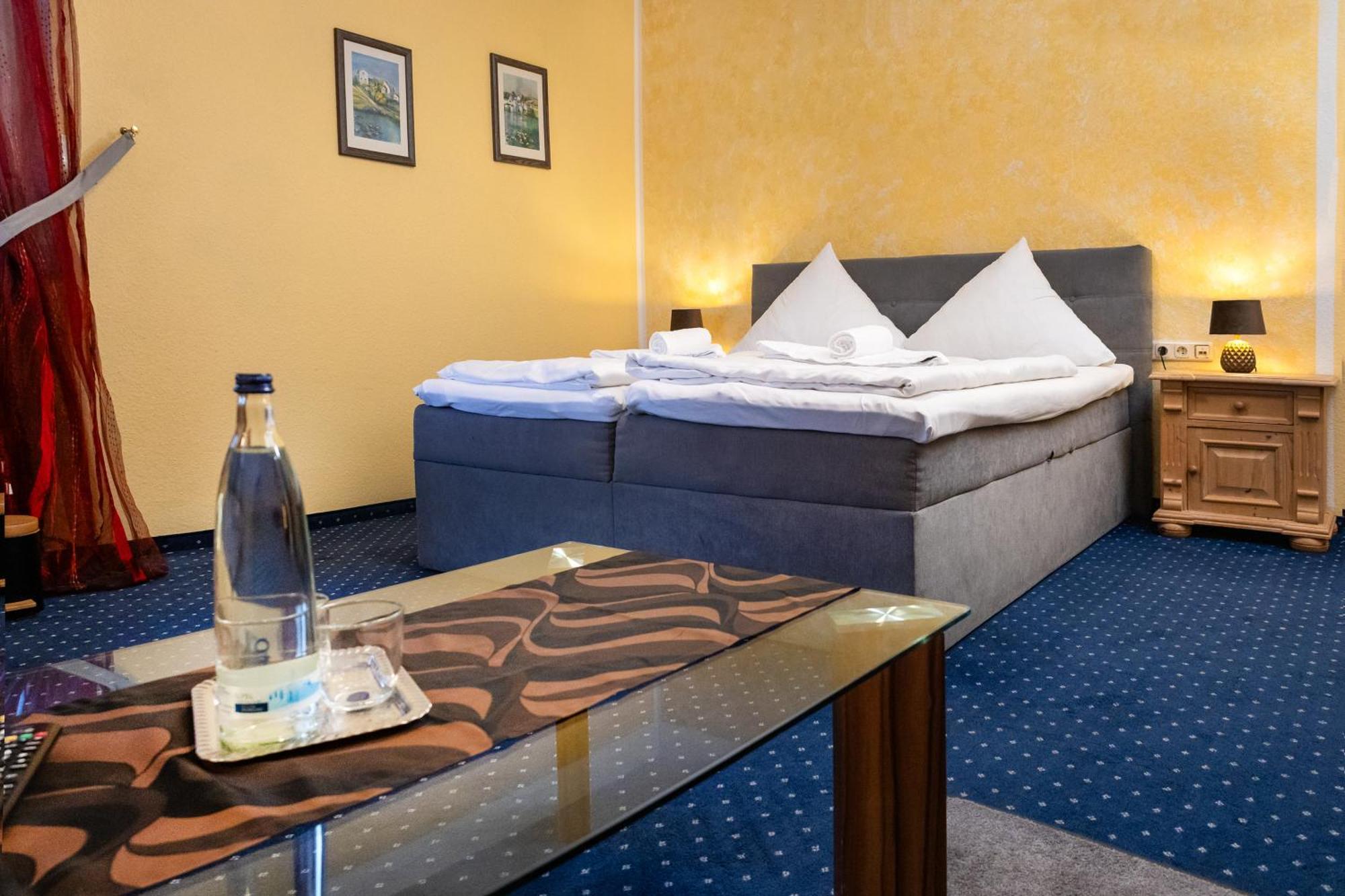 Hotel Restaurant Narasinga Wassenberg エクステリア 写真
